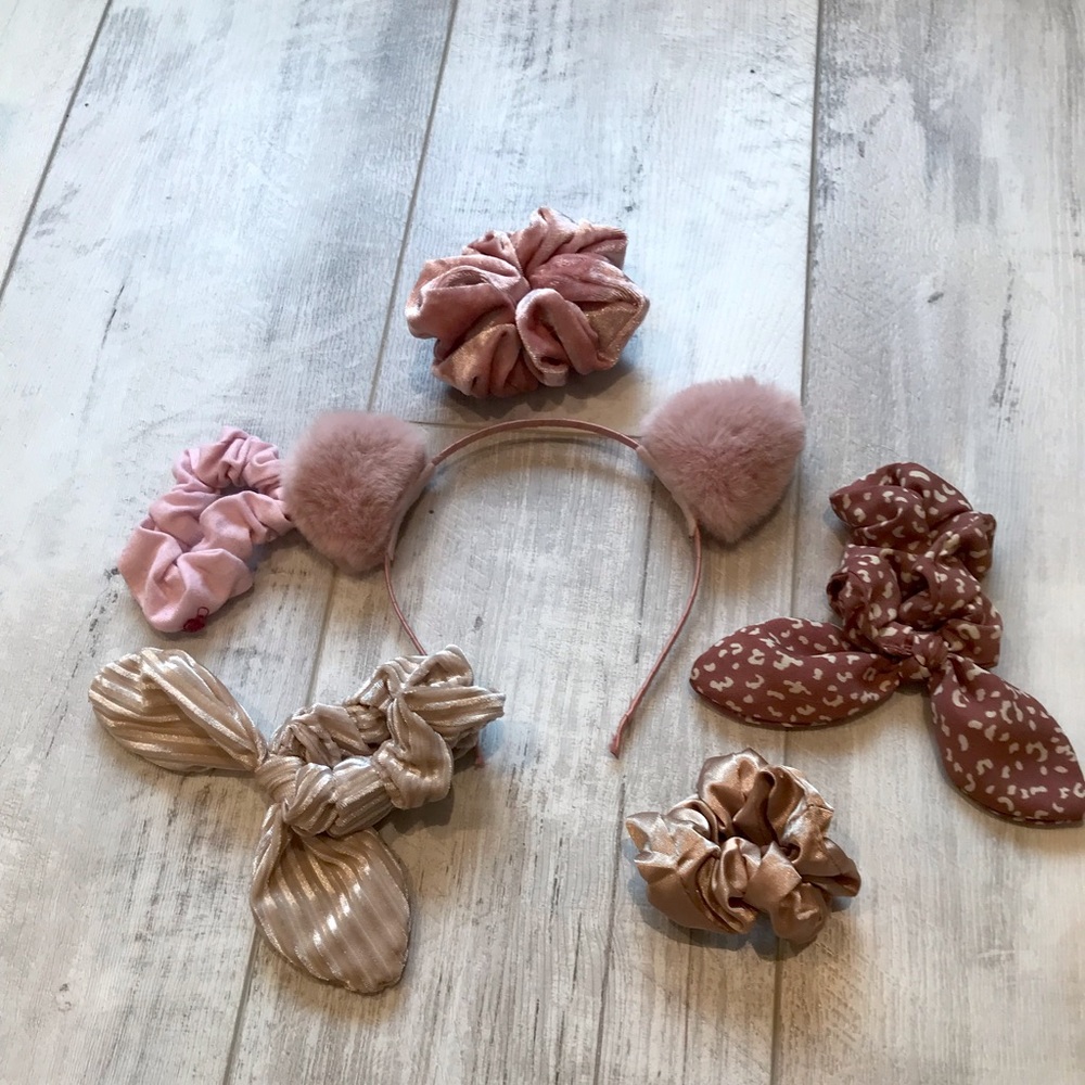 Pink hair set